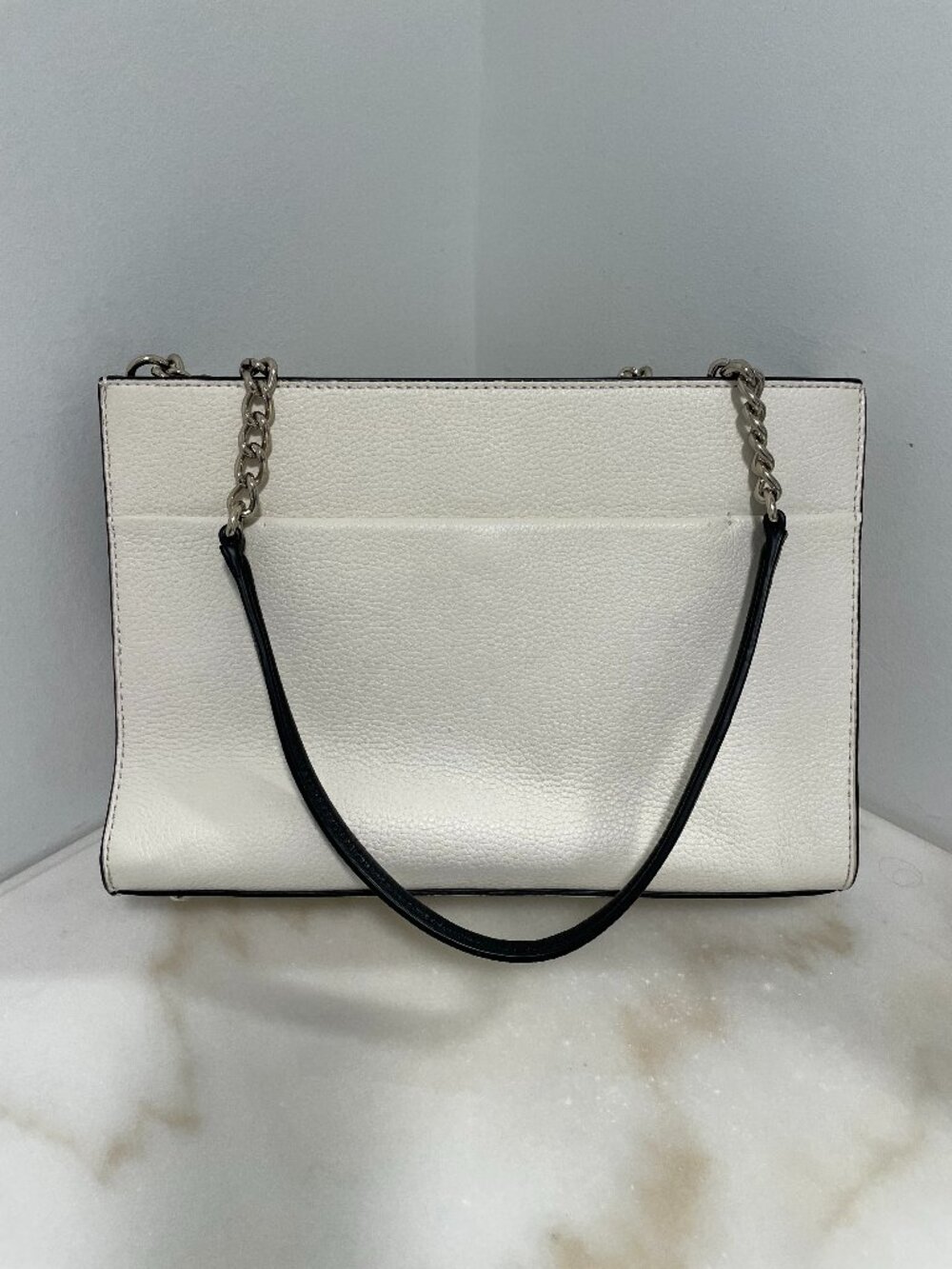 Kate Spade Cherry Street Phoebe pebbled leather cream with black bow detail - Picture 3 of 9